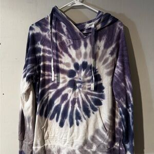 GreenTea Lavender and Cream Sweatshirt